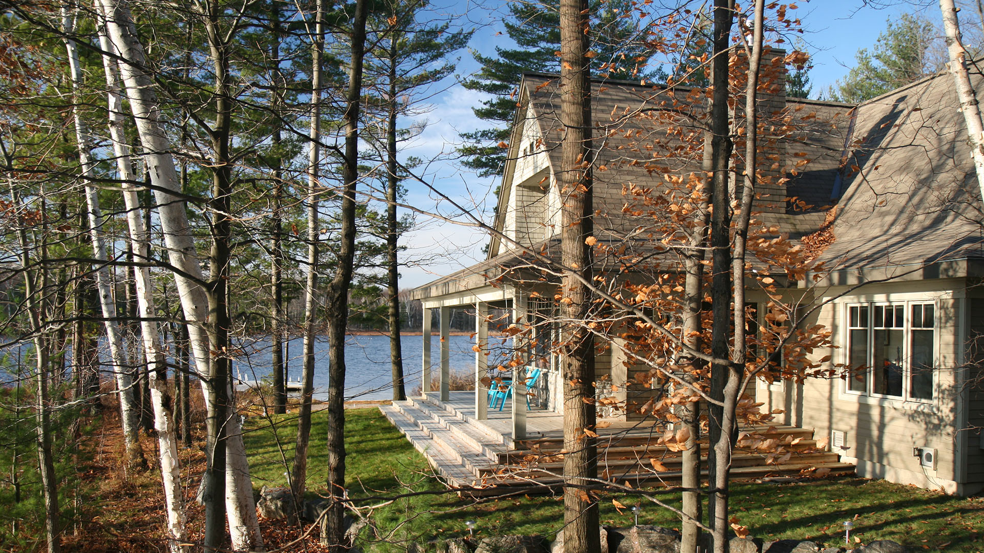 architect designed lakefront home - muskoka - at waters edge